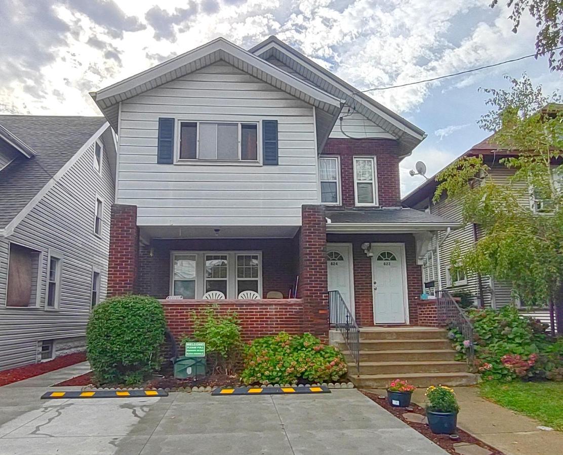Spacious Frontier Park Apartment Erie Bagian luar foto