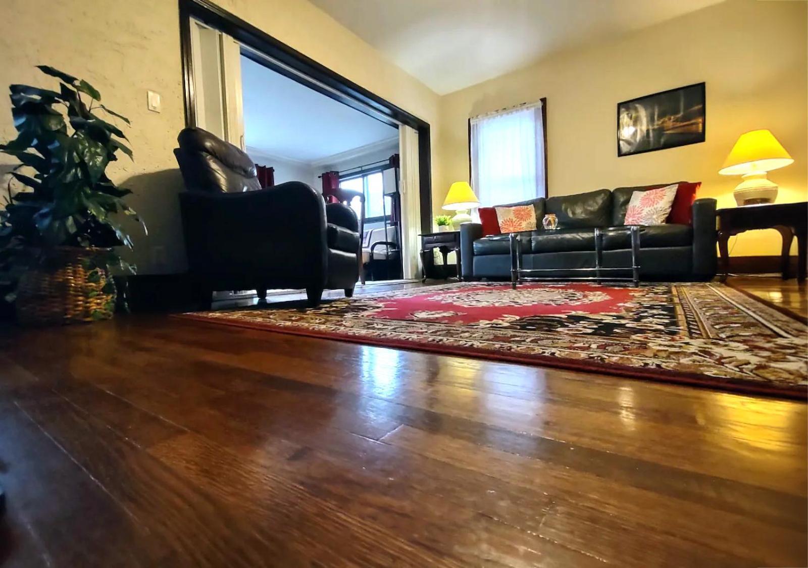 Spacious Frontier Park Apartment Erie Bagian luar foto