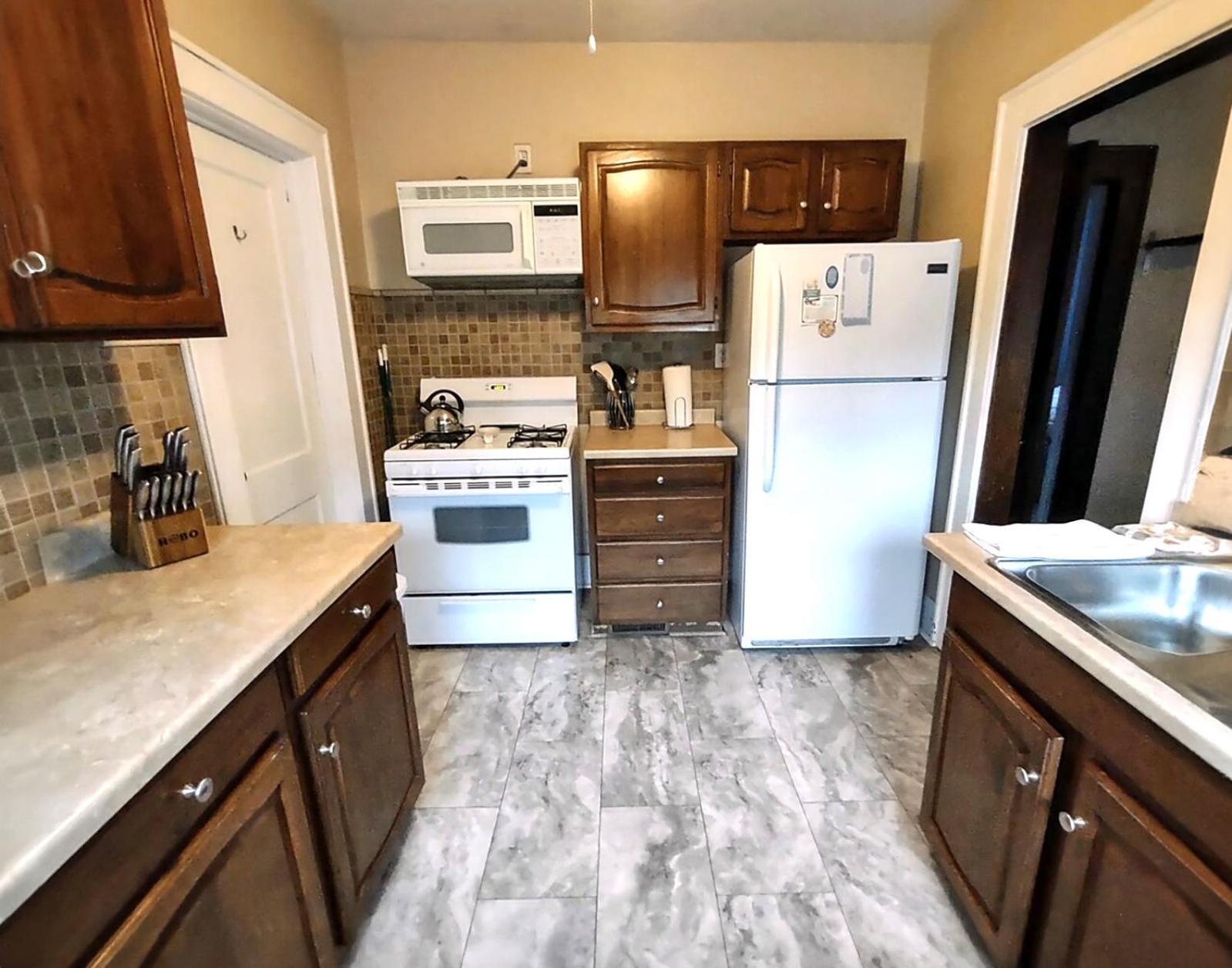 Spacious Frontier Park Apartment Erie Bagian luar foto