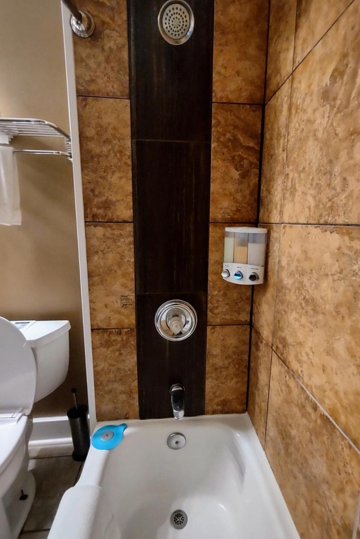 Spacious Frontier Park Apartment Erie Bagian luar foto