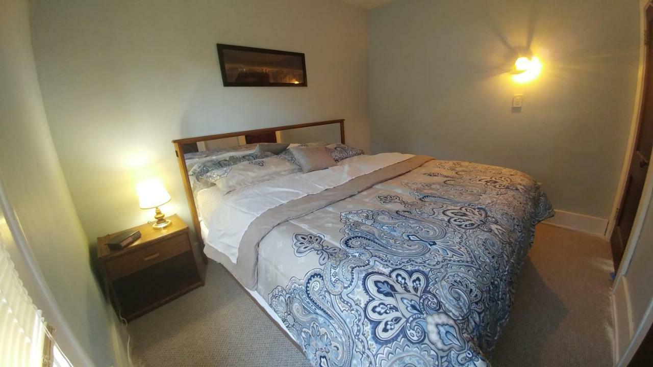 Spacious Frontier Park Apartment Erie Bagian luar foto